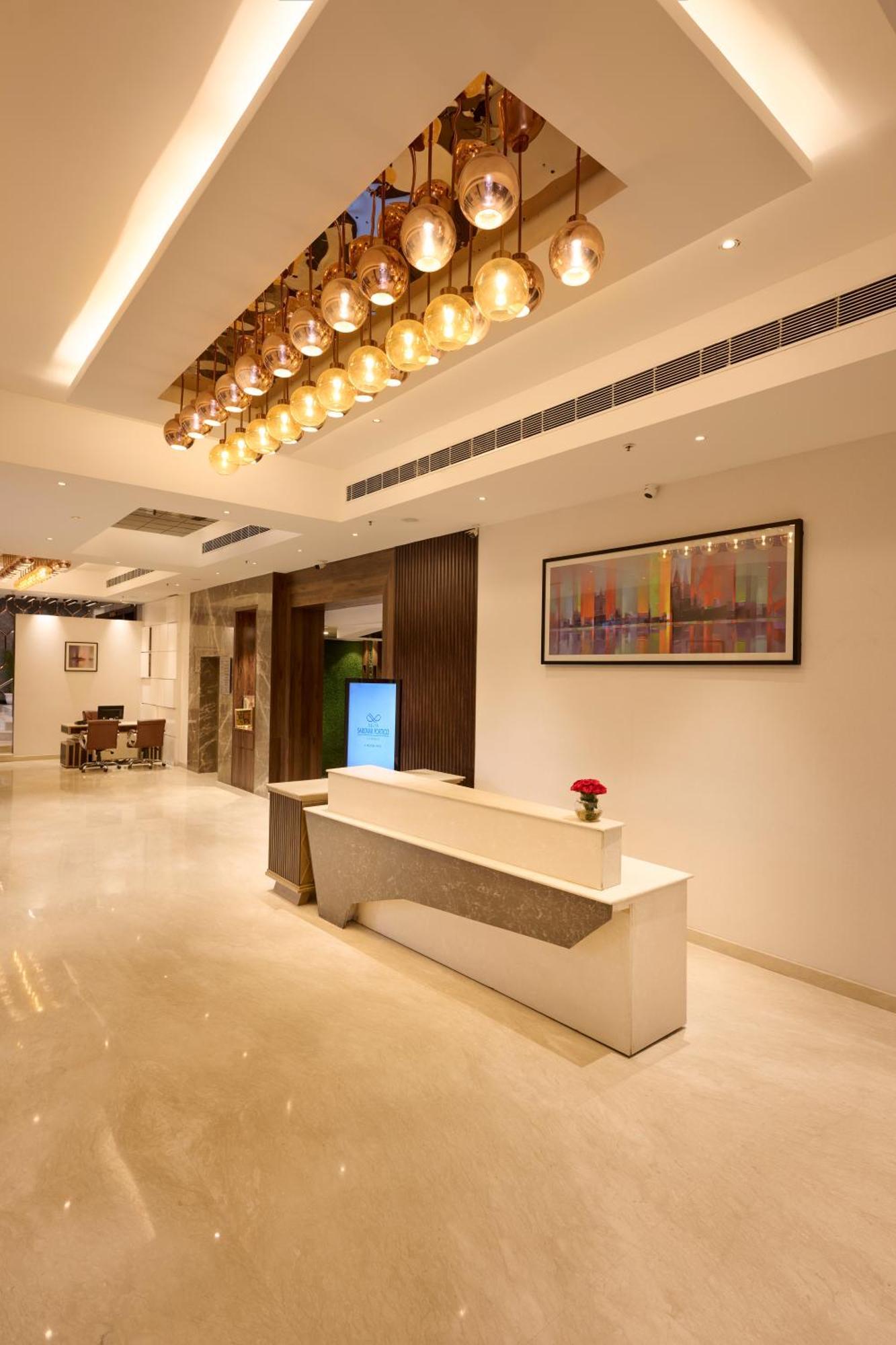 Delite Sarovar Portico Faridabad Ngoại thất bức ảnh