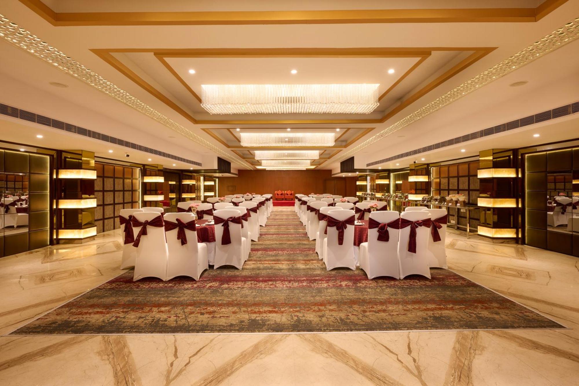 Delite Sarovar Portico Faridabad Ngoại thất bức ảnh